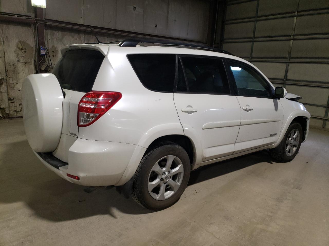 Photo 2 VIN: 2T3DK4DV6CW073334 - TOYOTA RAV 4 