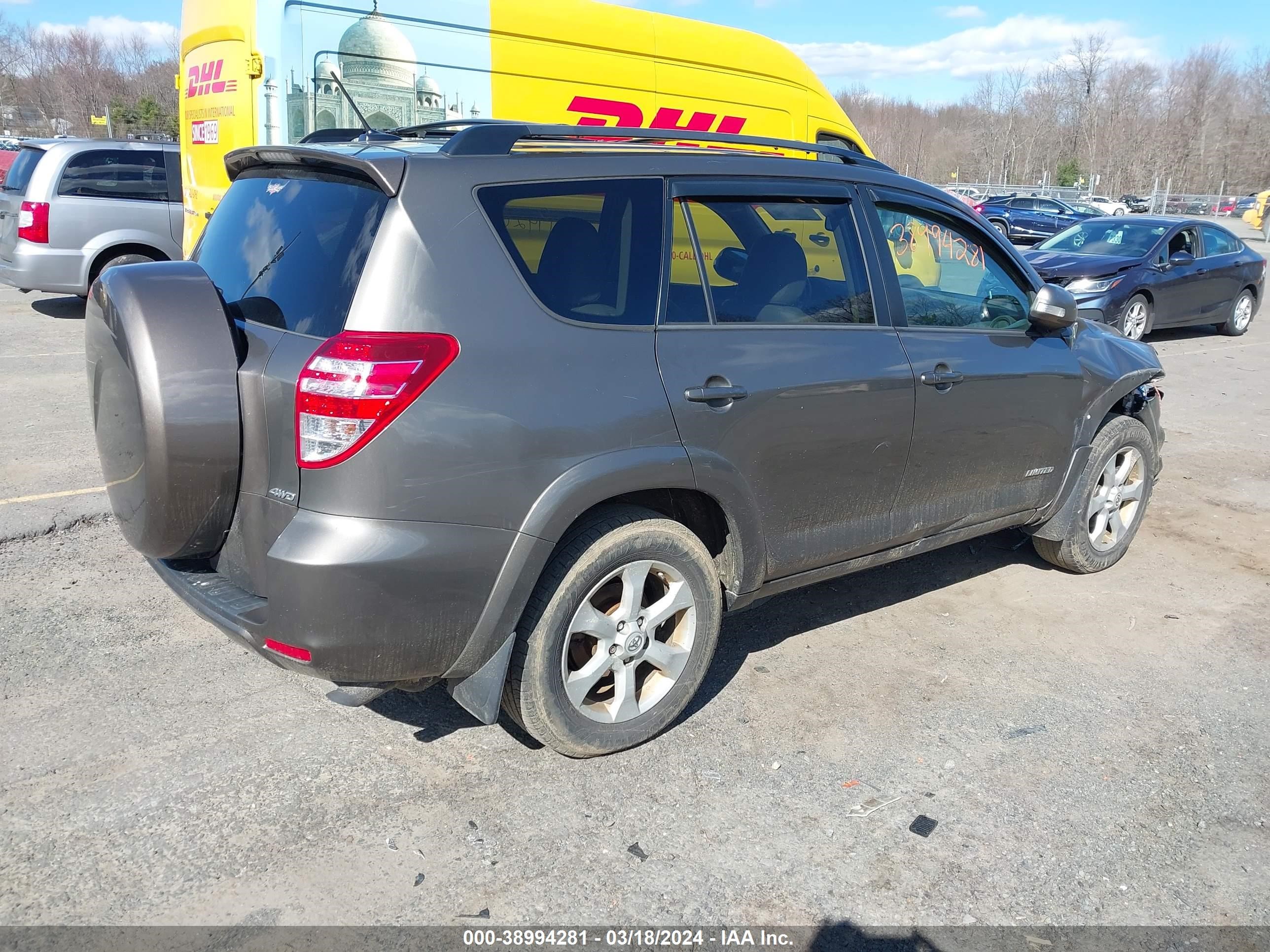 Photo 3 VIN: 2T3DK4DV7CW081197 - TOYOTA RAV 4 