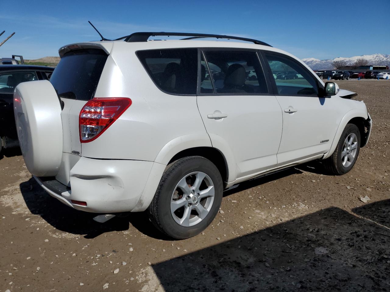 Photo 2 VIN: 2T3DK4DV8CW093326 - TOYOTA RAV 4 