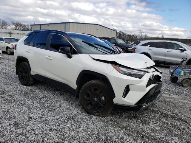 Photo 3 VIN: 2T3E6RFV4NW031038 - TOYOTA RAV4 XSE 