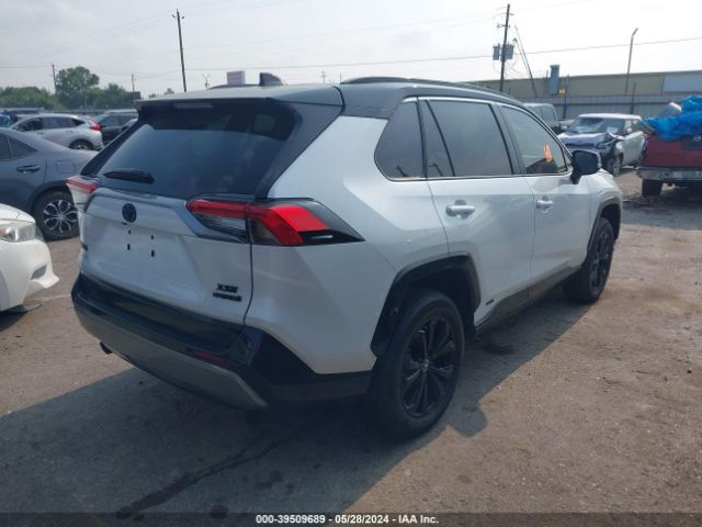 Photo 3 VIN: 2T3E6RFVXRW058721 - TOYOTA RAV4 