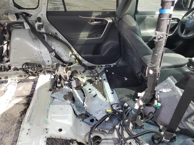 Photo 9 VIN: 2T3EWRFV3LW062360 - TOYOTA RAV4 XSE 