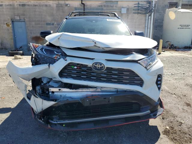 Photo 4 VIN: 2T3EWRFV7LW052933 - TOYOTA RAV4 XSE 