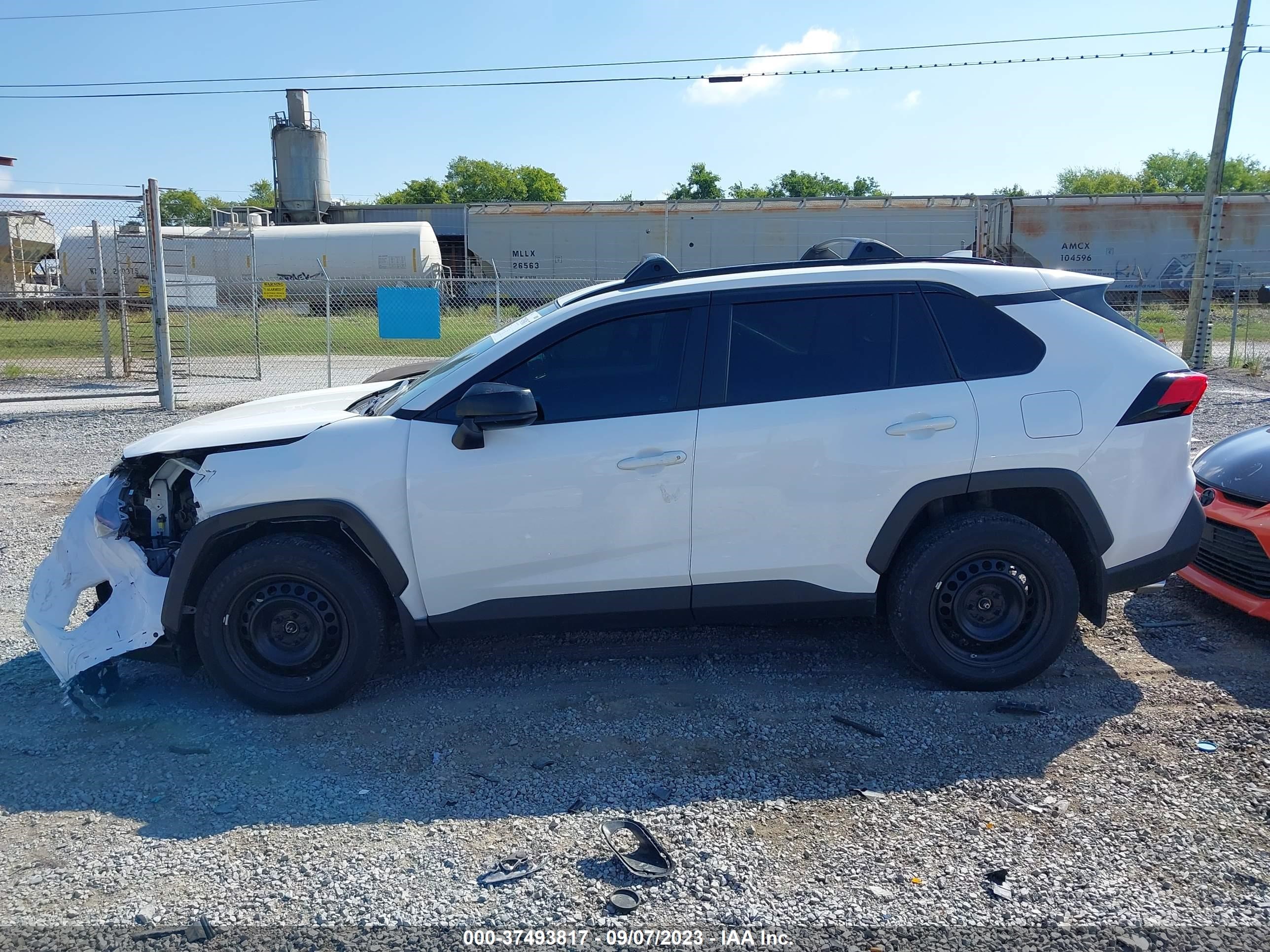 Photo 13 VIN: 2T3F1RFV0MC225813 - TOYOTA RAV 4 