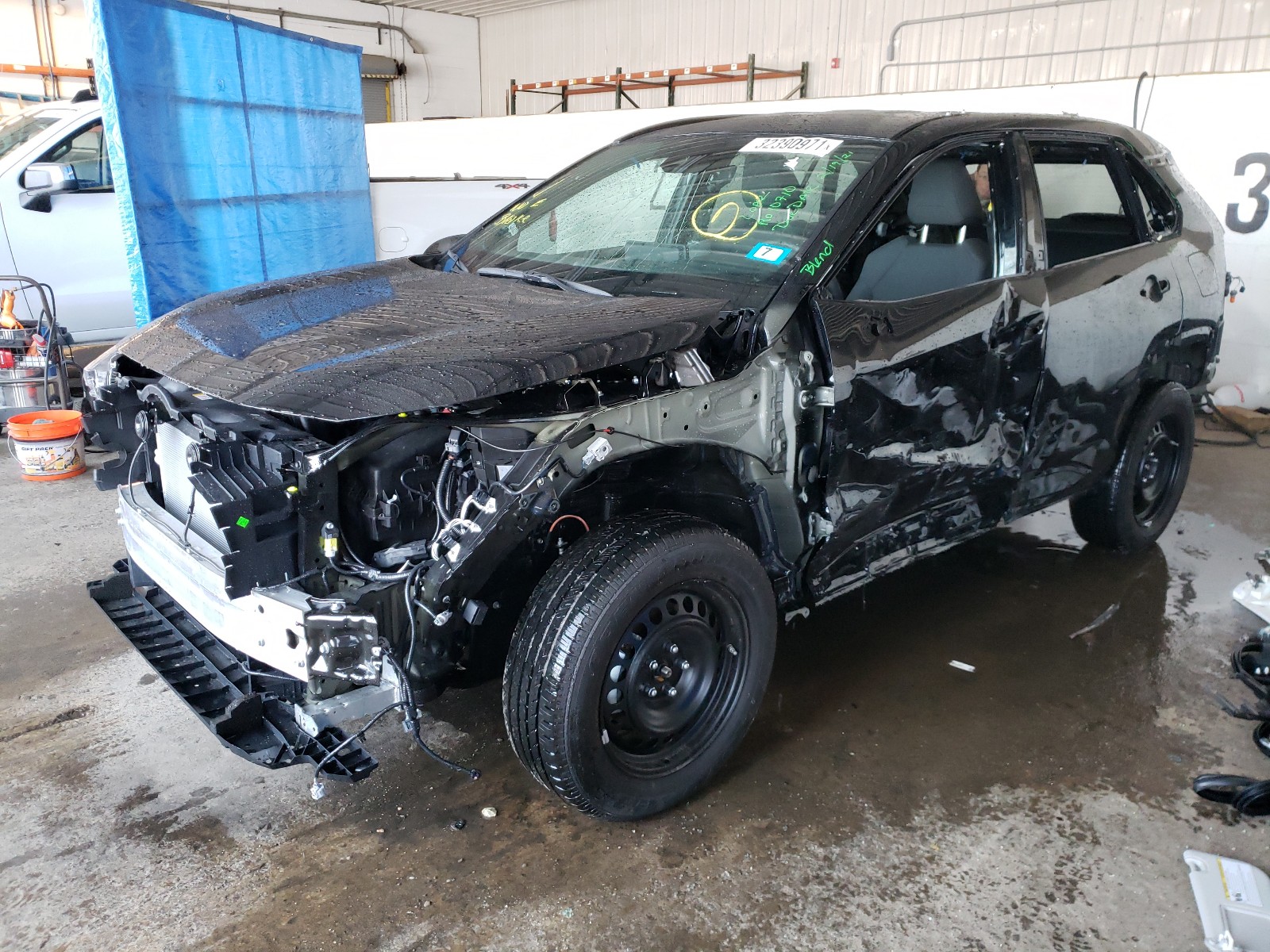 Photo 1 VIN: 2T3F1RFV2MC141105 - TOYOTA RAV4 LE 