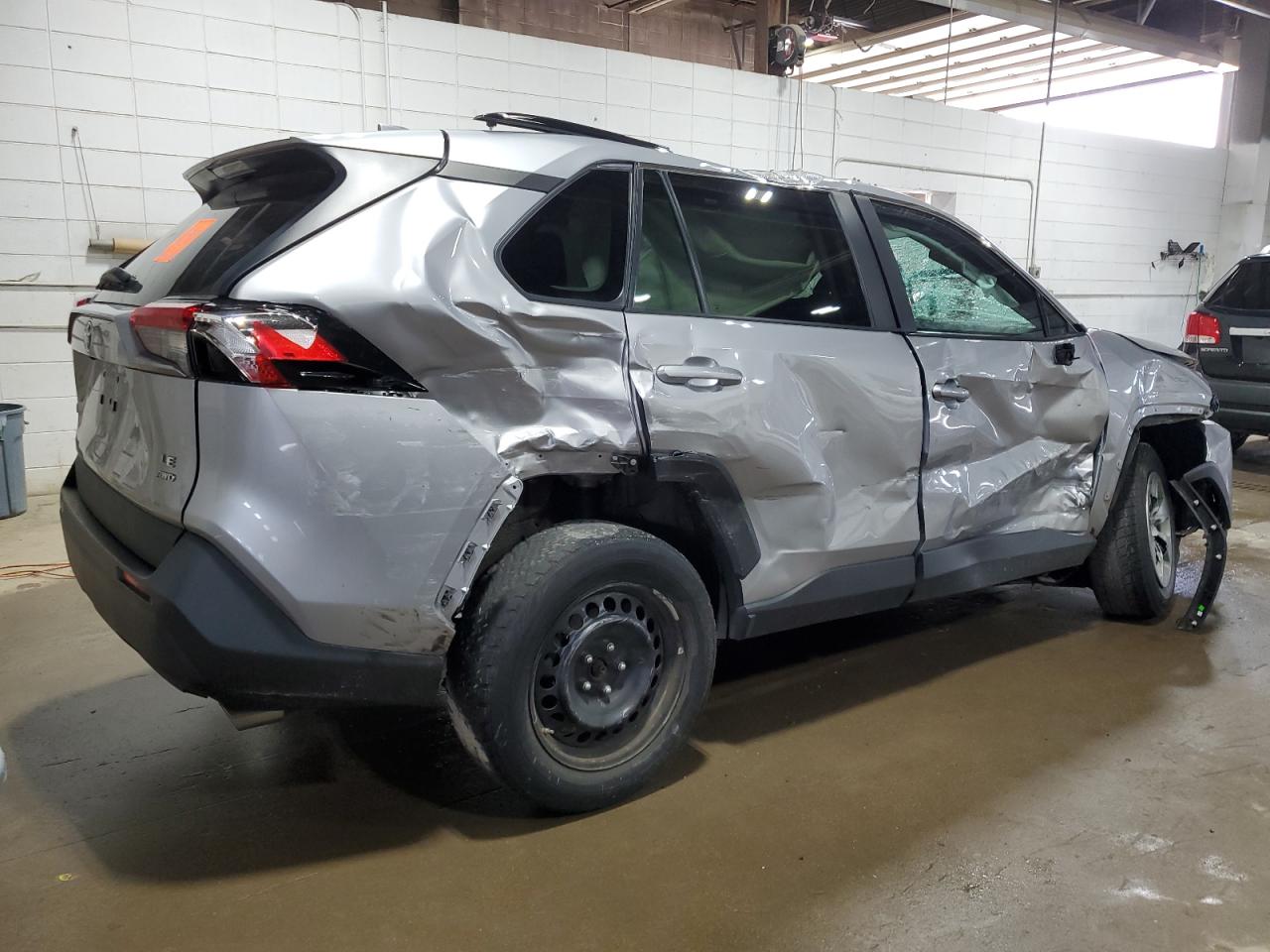 Photo 2 VIN: 2T3F1RFV4KC038460 - TOYOTA RAV 4 