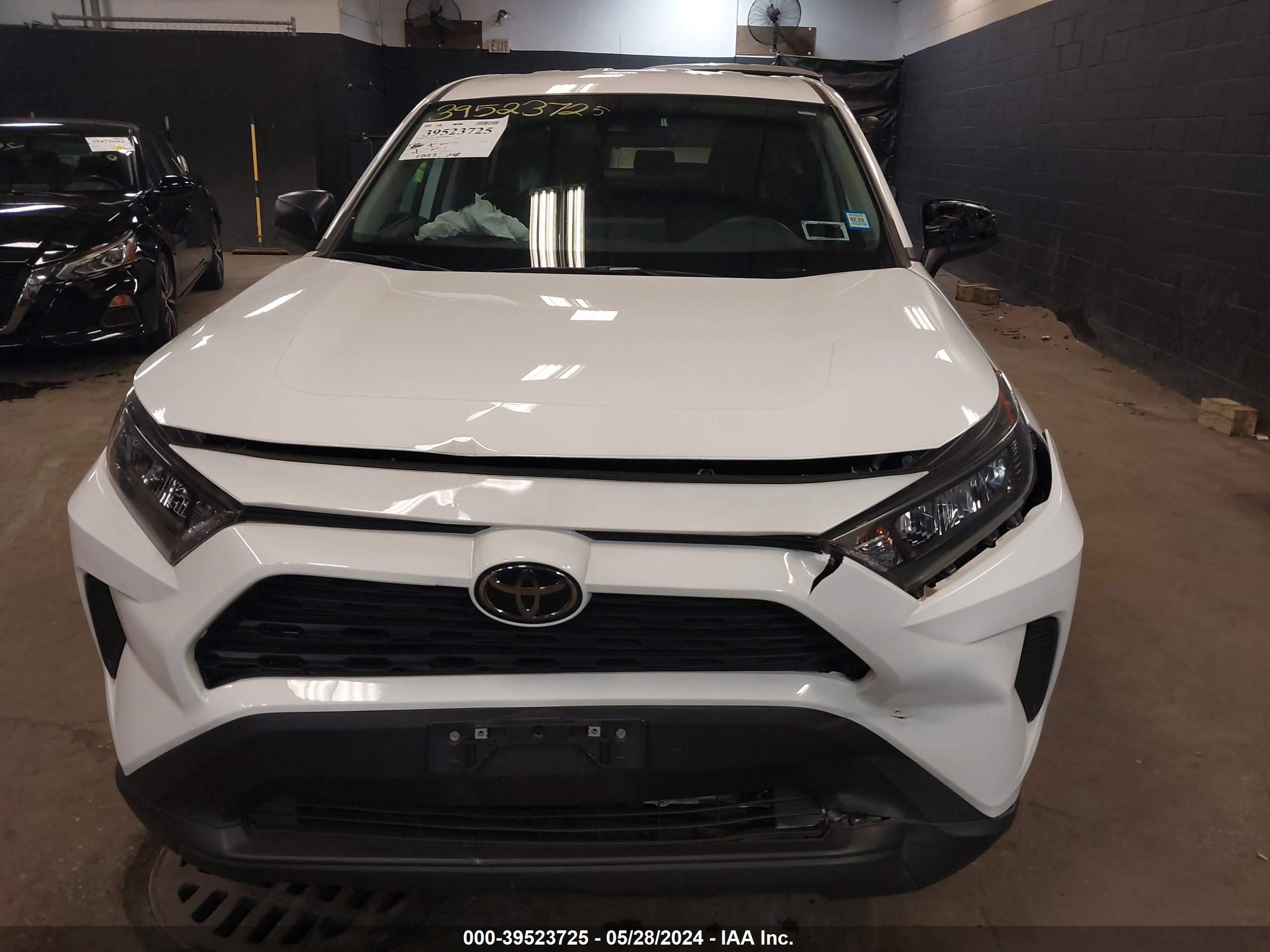 Photo 10 VIN: 2T3F1RFV4NC265555 - TOYOTA RAV 4 