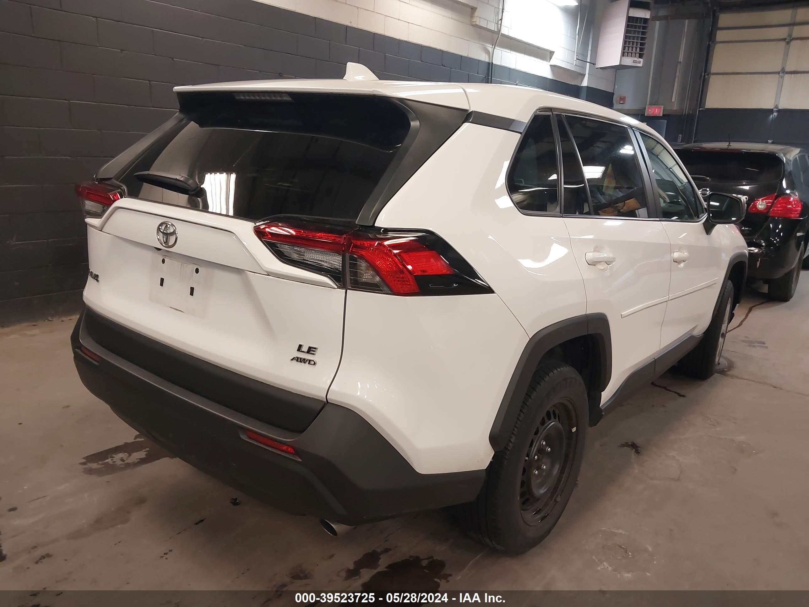 Photo 3 VIN: 2T3F1RFV4NC265555 - TOYOTA RAV 4 