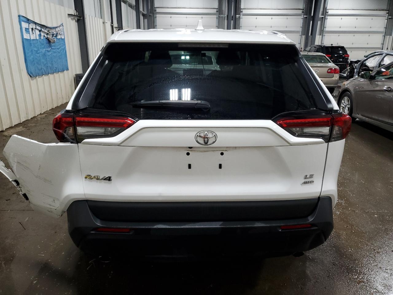 Photo 5 VIN: 2T3F1RFV4NC290620 - TOYOTA RAV 4 