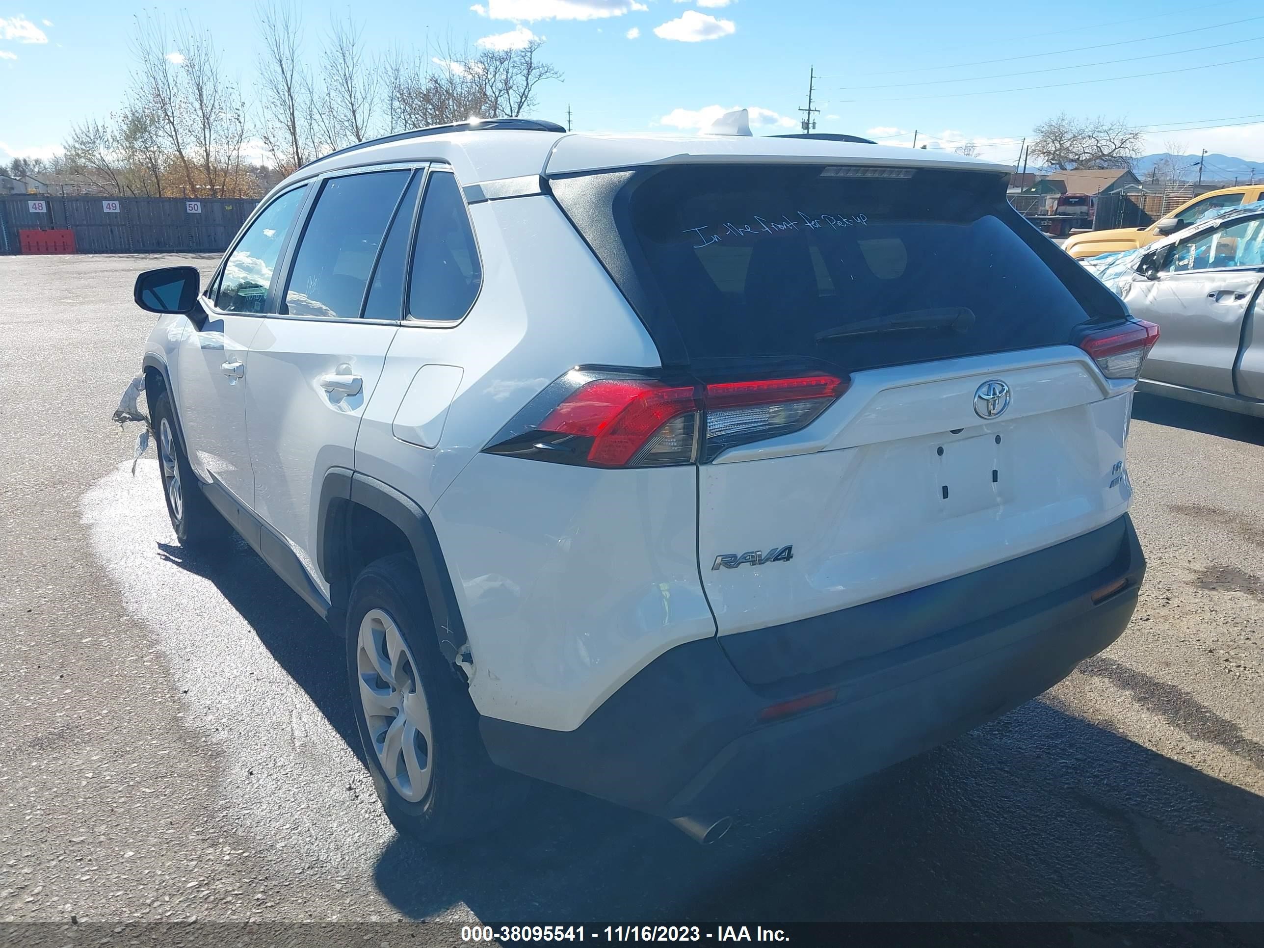 Photo 2 VIN: 2T3F1RFV9MW186301 - TOYOTA RAV 4 