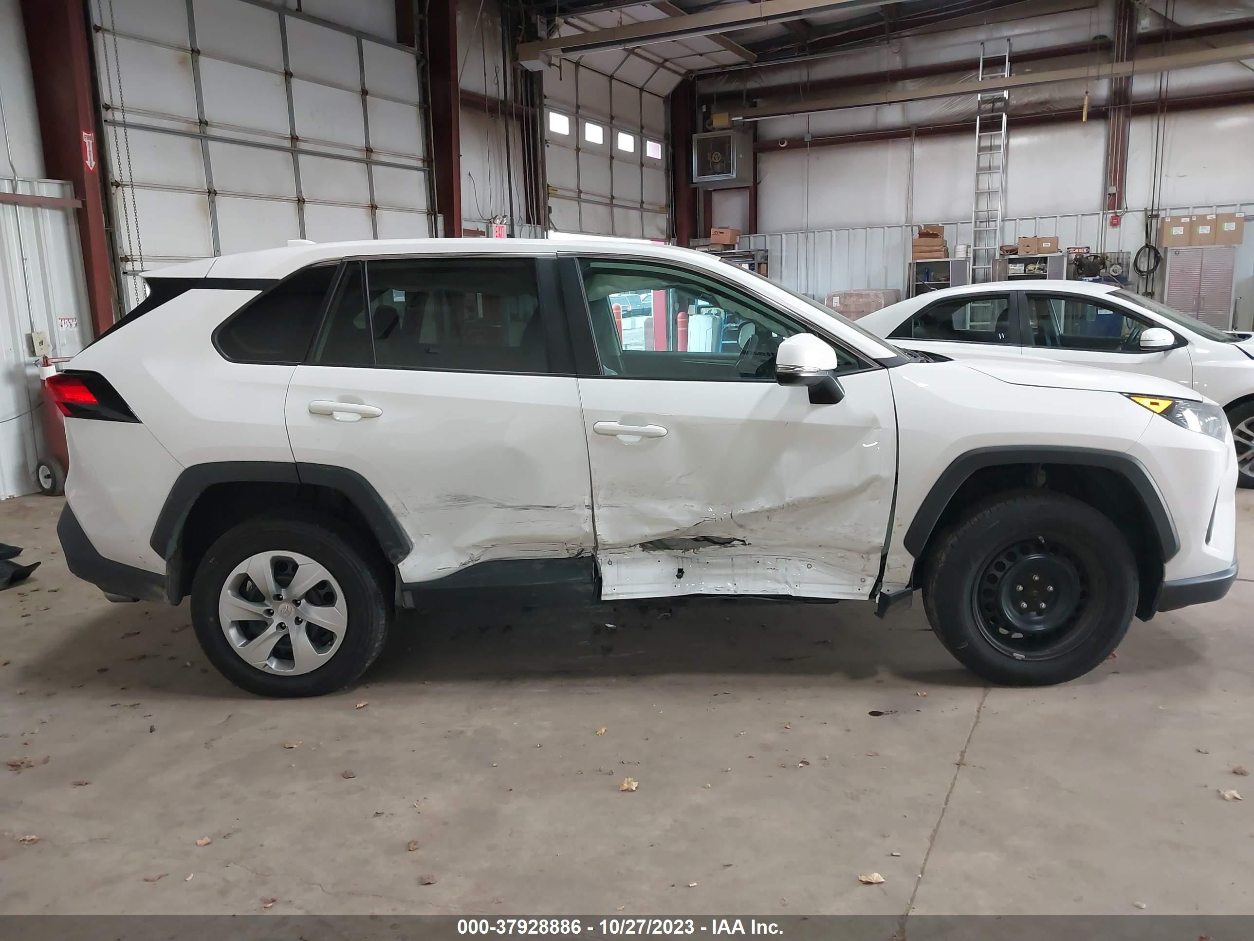 Photo 12 VIN: 2T3G1RFV4NW308438 - TOYOTA RAV 4 