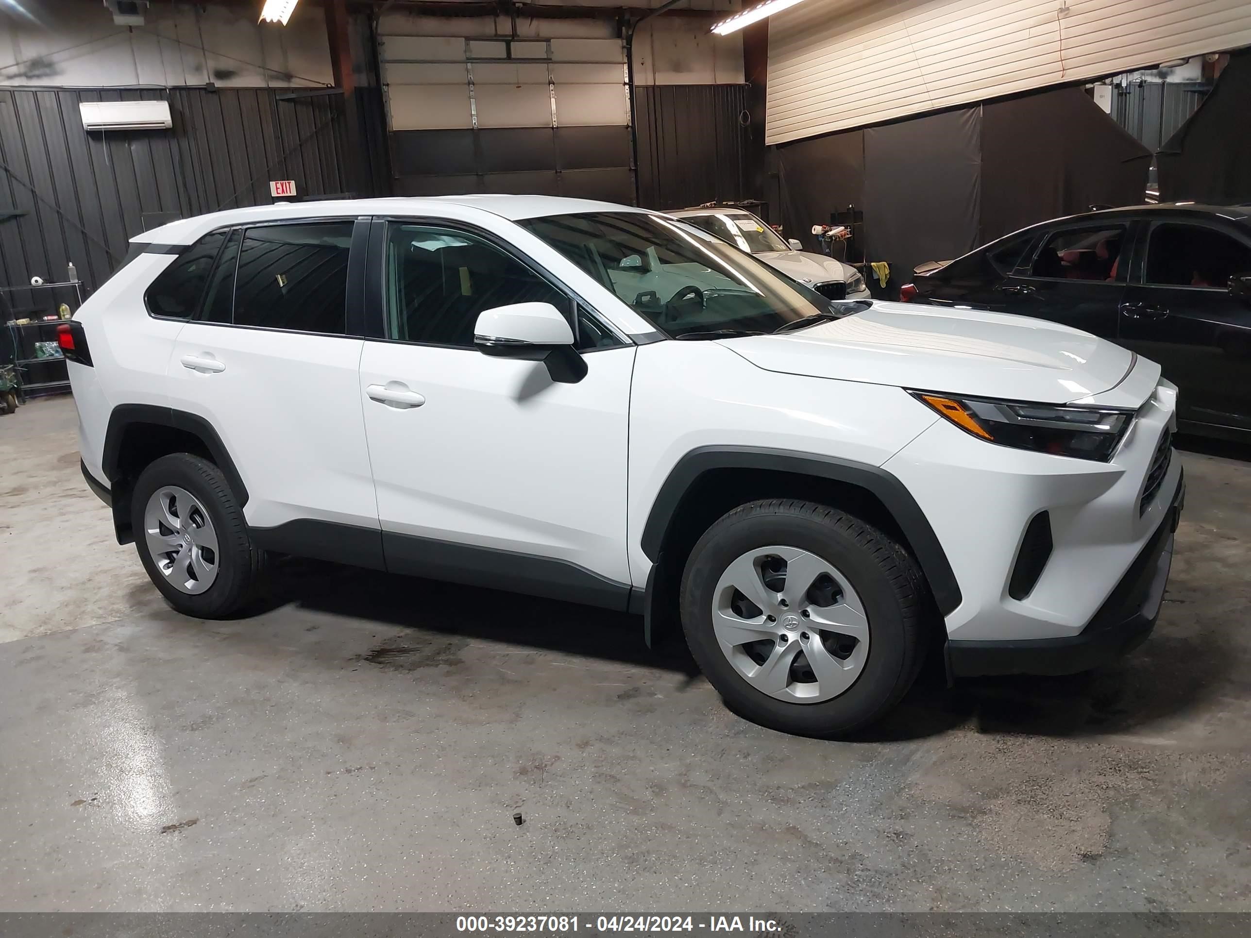 Photo 12 VIN: 2T3G1RFVXRC404890 - TOYOTA RAV 4 