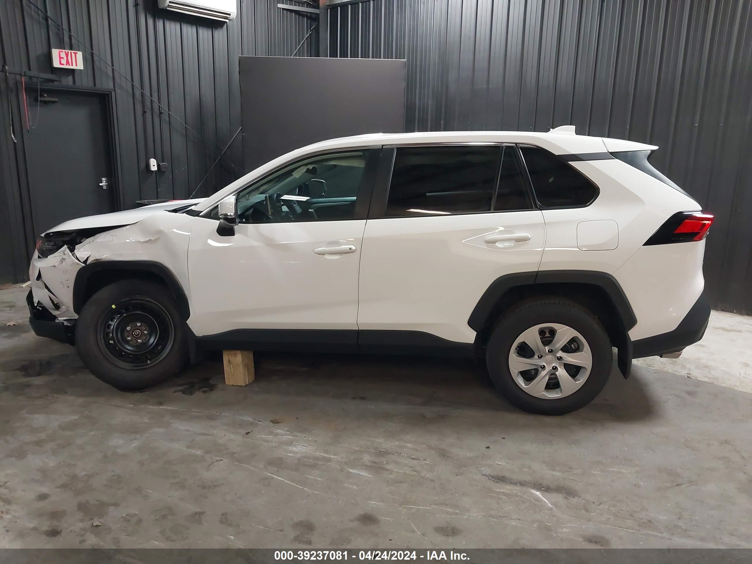 Photo 13 VIN: 2T3G1RFVXRC404890 - TOYOTA RAV 4 