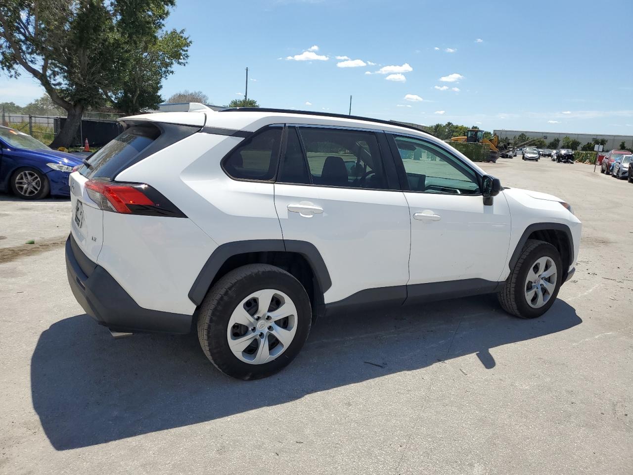 Photo 2 VIN: 2T3H1RFV4KC030447 - TOYOTA RAV 4 