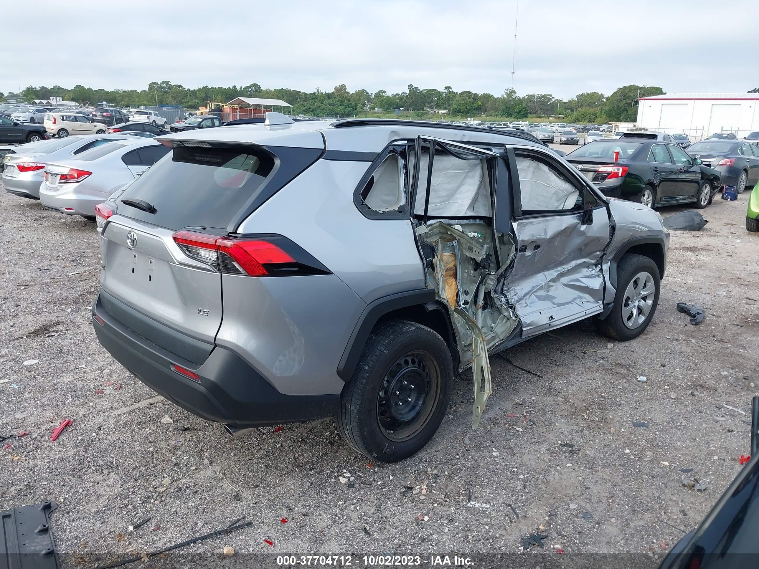 Photo 3 VIN: 2T3H1RFV4MC158108 - TOYOTA RAV 4 