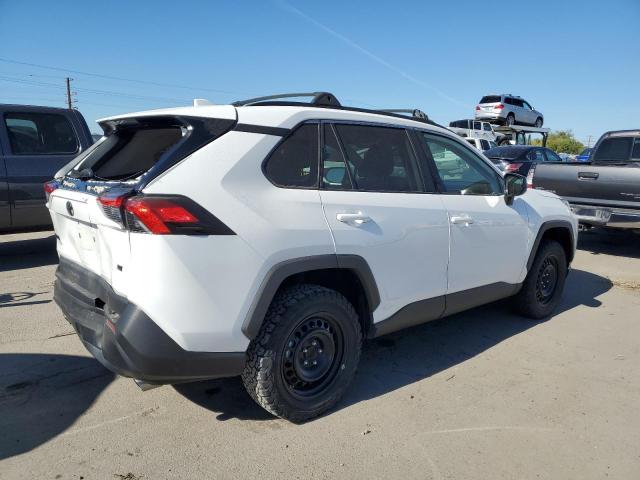 Photo 2 VIN: 2T3H1RFV4MW122174 - TOYOTA RAV4 LE 