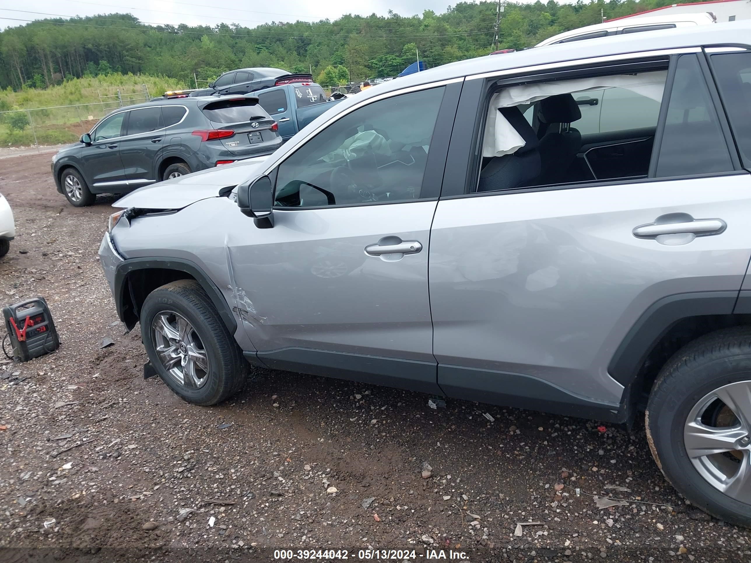 Photo 13 VIN: 2T3H1RFV6PC219558 - TOYOTA RAV 4 