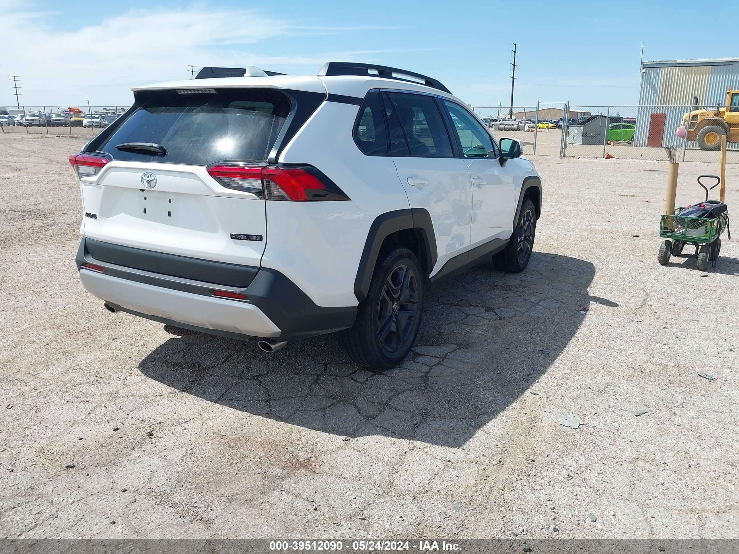 Photo 3 VIN: 2T3J1RFV3PW370941 - TOYOTA RAV 4 