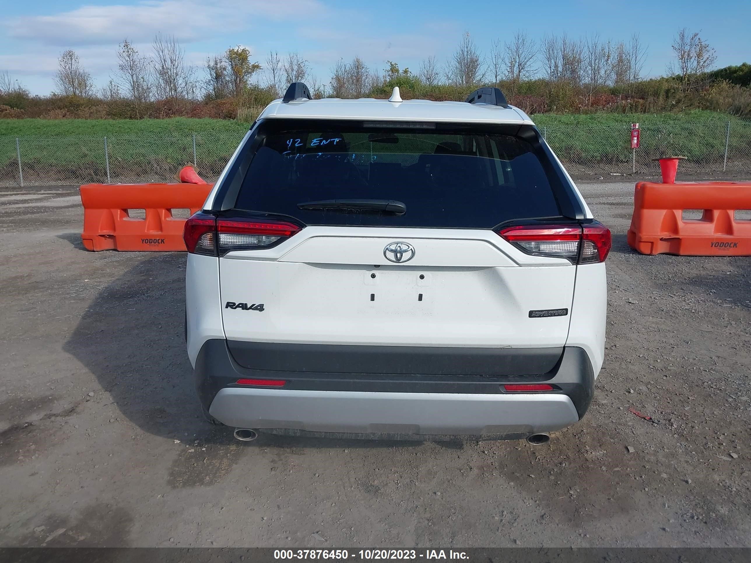 Photo 15 VIN: 2T3J1RFV5PW358788 - TOYOTA RAV 4 