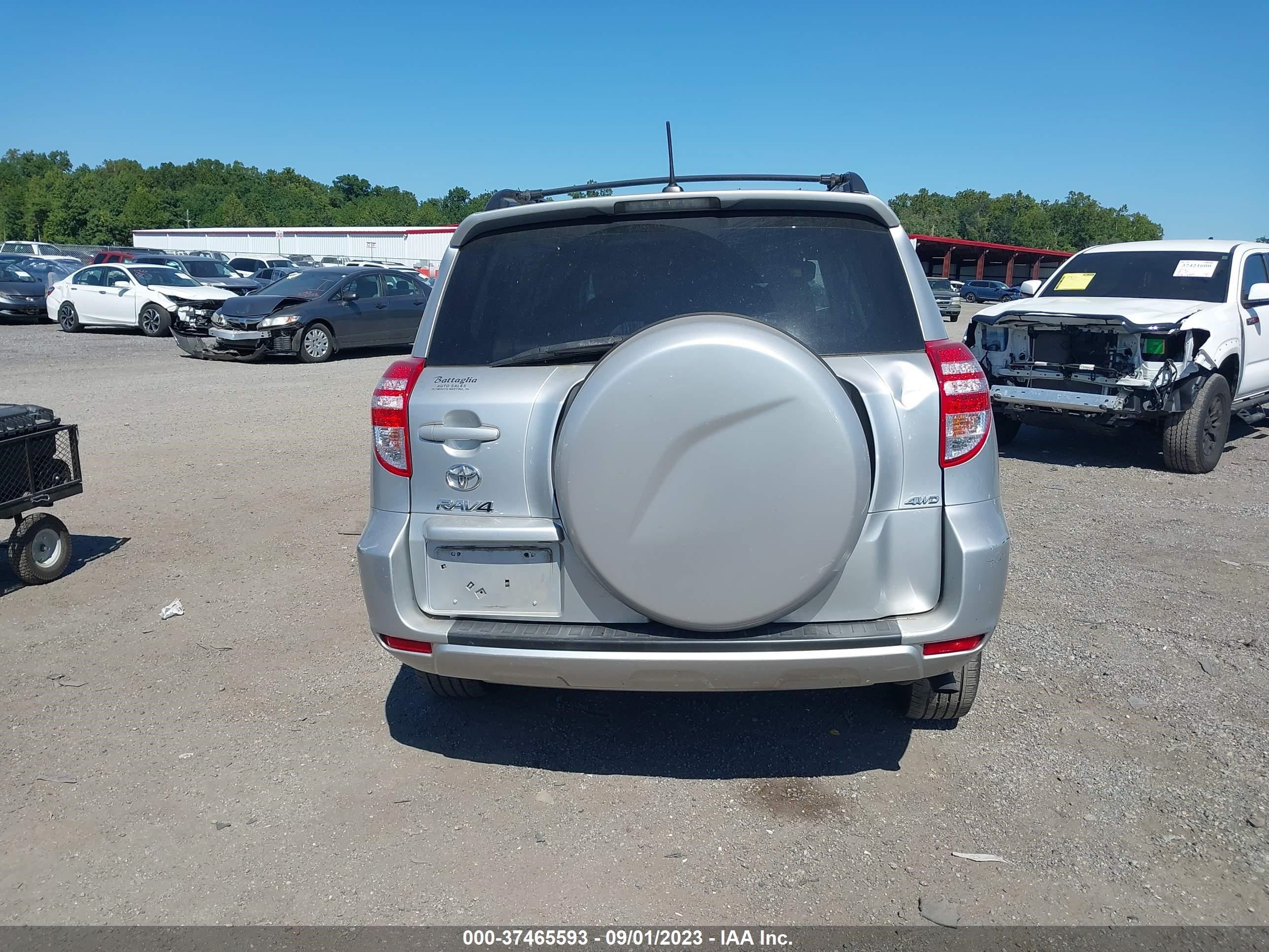 Photo 13 VIN: 2T3JF4DV8BW153515 - TOYOTA RAV 4 