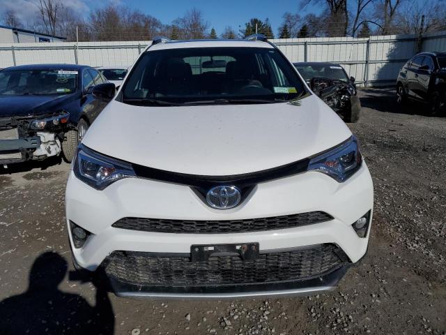 Photo 4 VIN: 2T3JFREV1GW530625 - TOYOTA RAV4 SE 