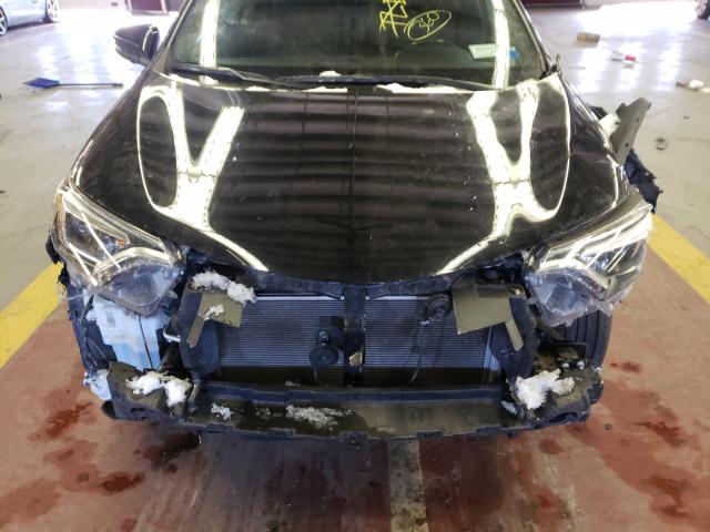 Photo 6 VIN: 2T3JFREV3GW506360 - TOYOTA RAV4 SE 