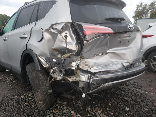 Photo 8 VIN: 2T3JFREV3HW675702 - TOYOTA RAV4 SE 