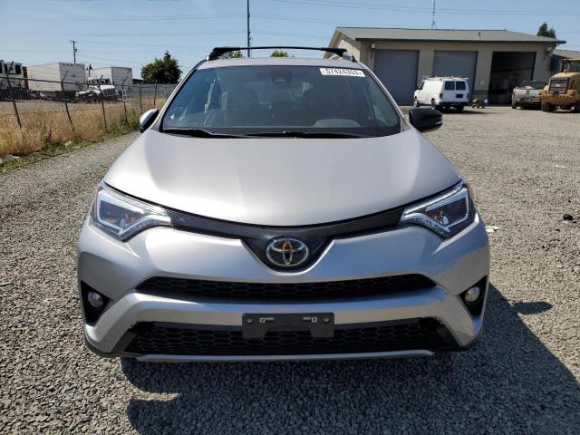 Photo 4 VIN: 2T3JFREV3HW680138 - TOYOTA RAV4 SE 