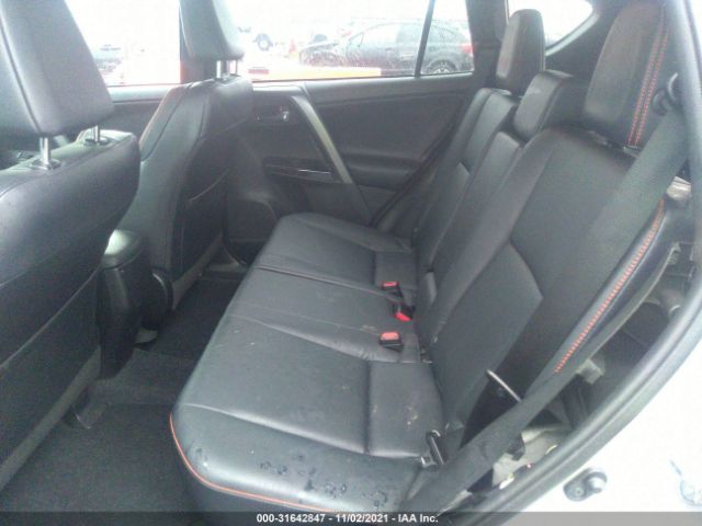 Photo 7 VIN: 2T3JFREV6GW417978 - TOYOTA RAV4 