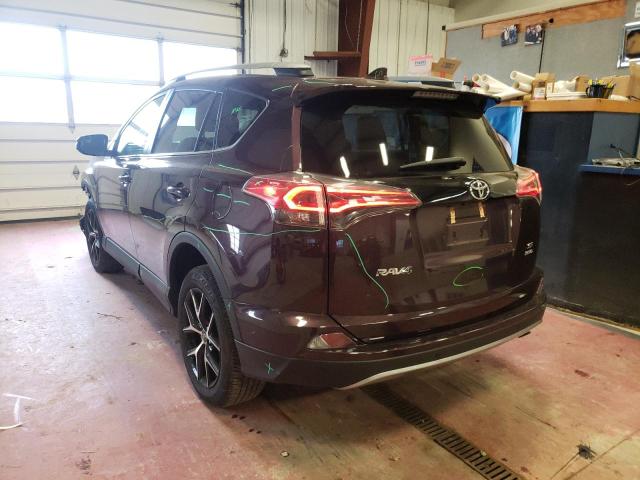 Photo 2 VIN: 2T3JFREV6JW828062 - TOYOTA RAV4 SE 