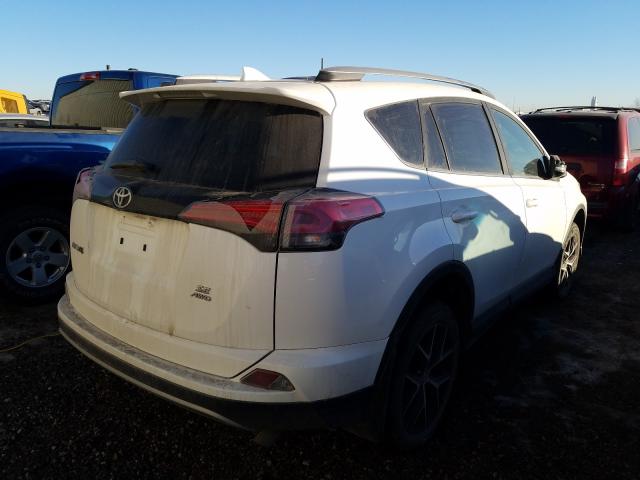 Photo 3 VIN: 2T3JFREV6JW837134 - TOYOTA RAV4 SE 