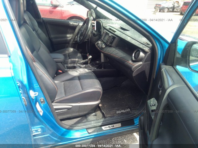 Photo 4 VIN: 2T3JFREV7GW538700 - TOYOTA RAV4 