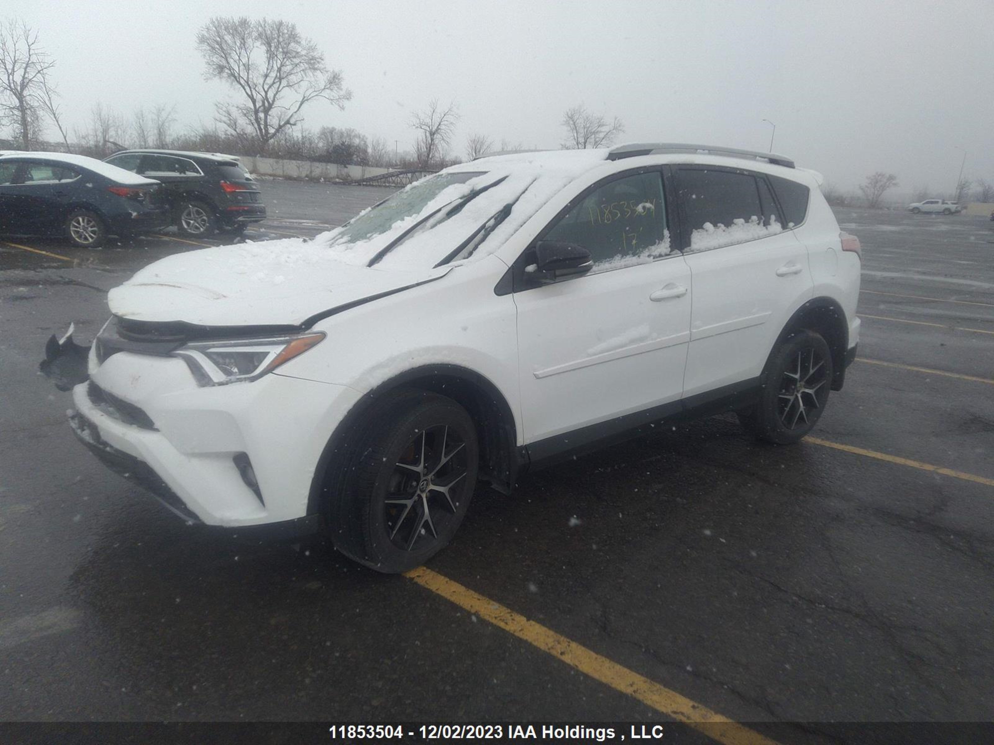 Photo 1 VIN: 2T3JFREV8HW604527 - TOYOTA RAV 4 