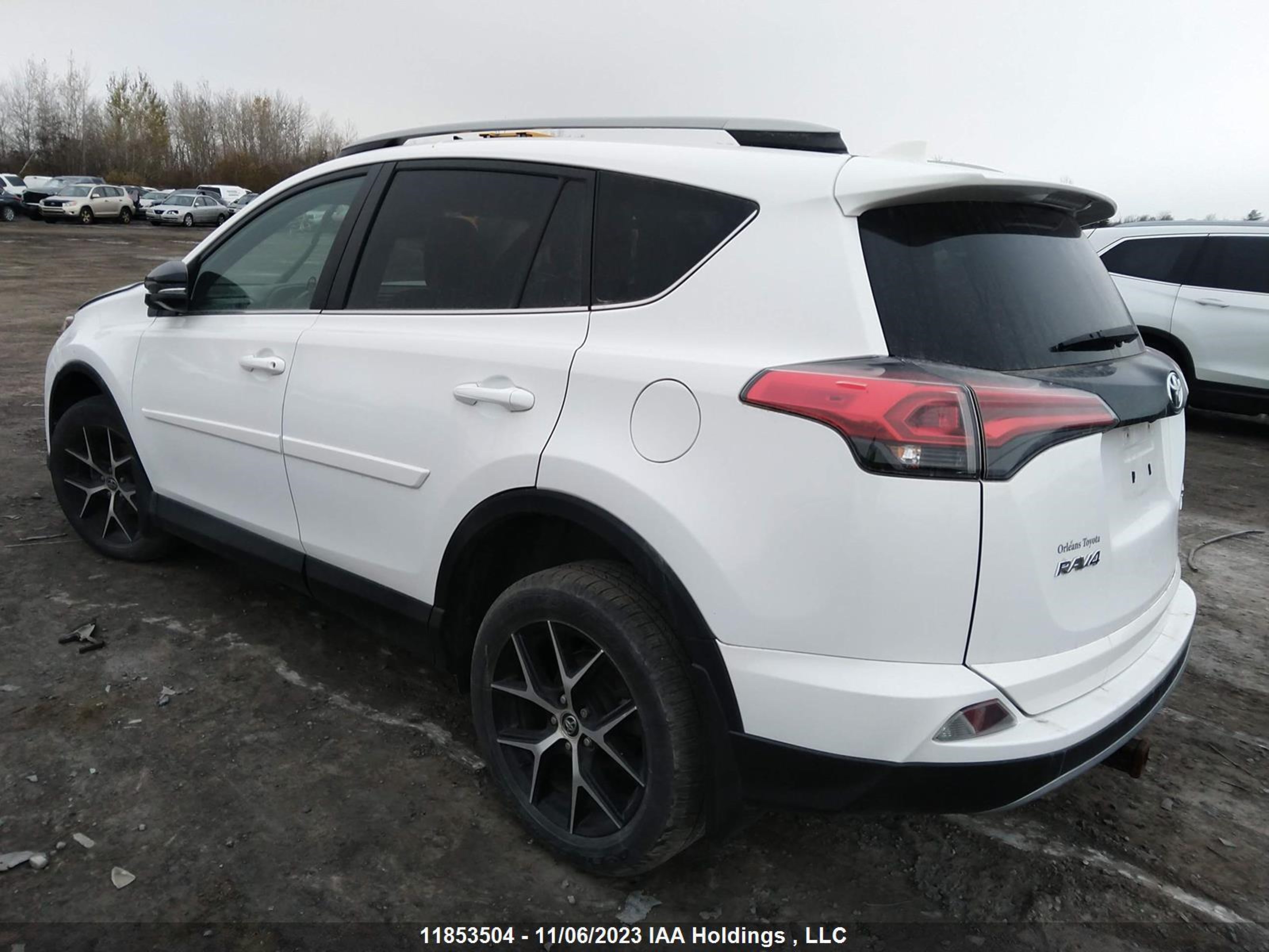 Photo 2 VIN: 2T3JFREV8HW604527 - TOYOTA RAV 4 