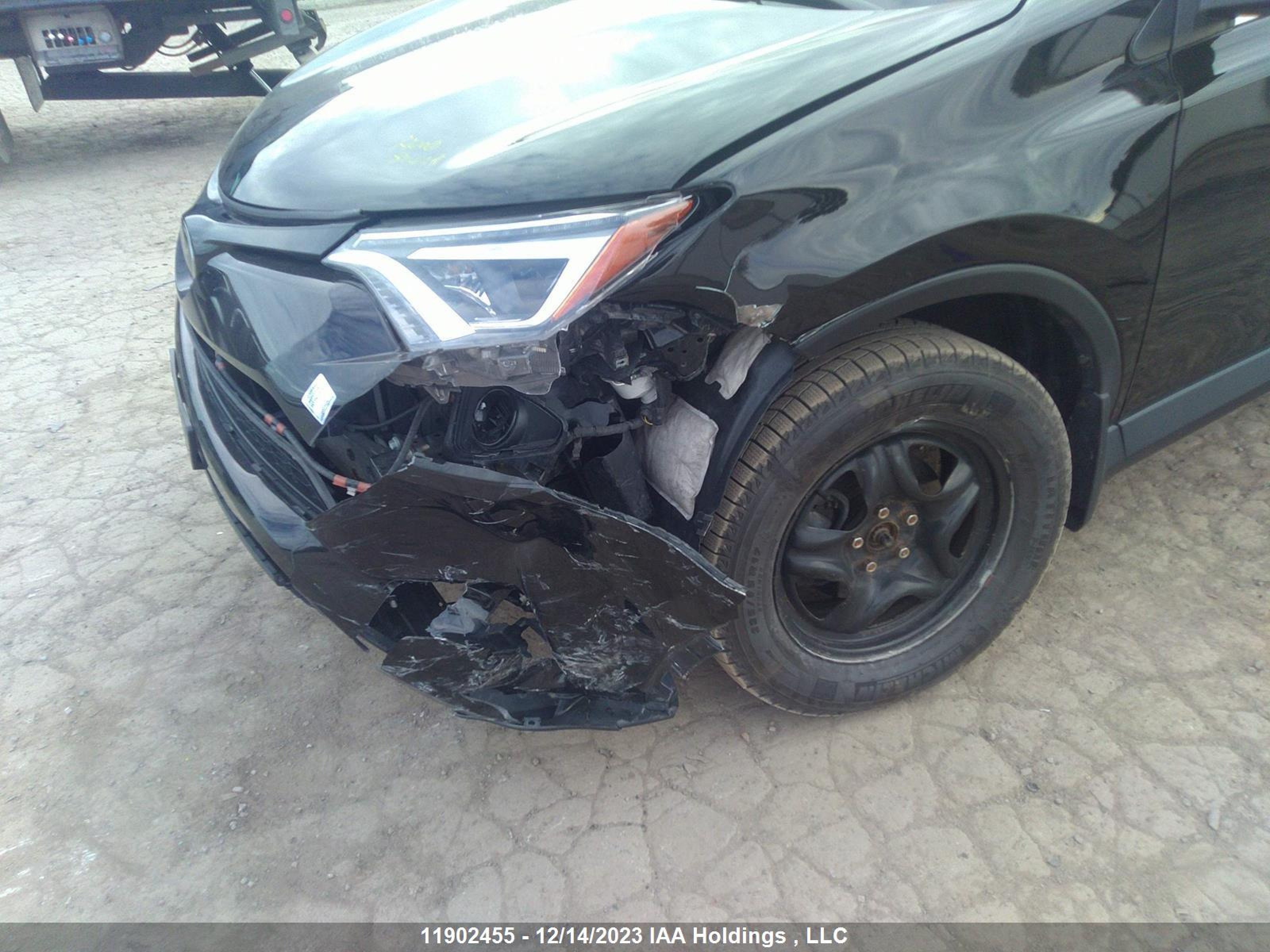 Photo 5 VIN: 2T3JFREV8JW773842 - TOYOTA RAV 4 