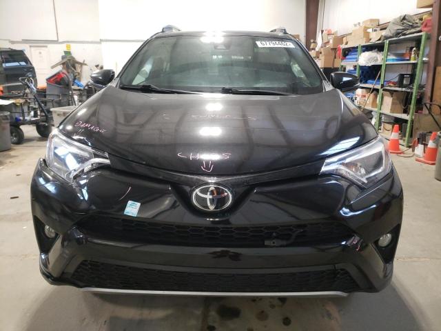 Photo 4 VIN: 2T3JFREV8JW819041 - TOYOTA RAV4 SE 