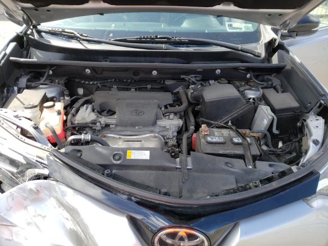 Photo 6 VIN: 2T3JFREV9HW677485 - TOYOTA RAV4 