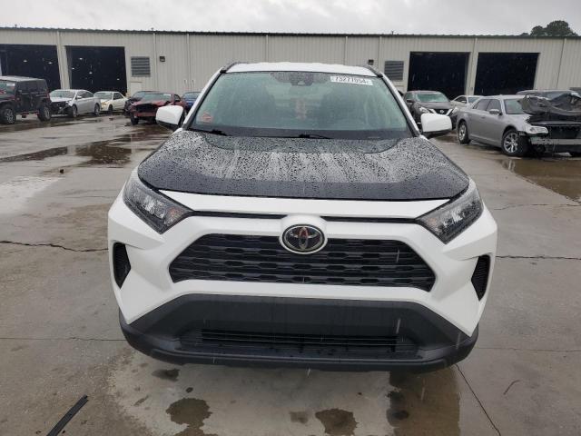 Photo 4 VIN: 2T3K1RFV2LC041888 - TOYOTA RAV4 LE 