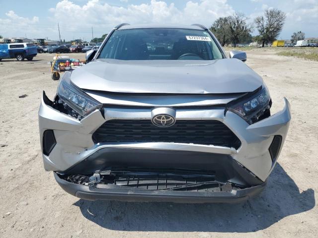 Photo 4 VIN: 2T3K1RFV4MC171172 - TOYOTA RAV4 LE 