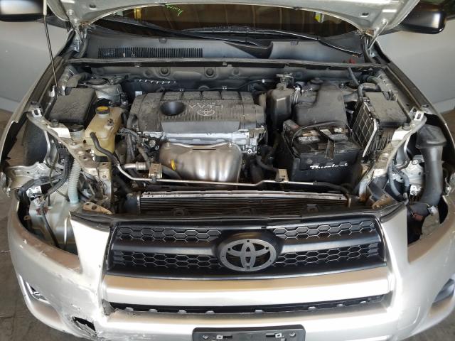 Photo 6 VIN: 2T3KF4DV0BW064106 - TOYOTA RAV4 