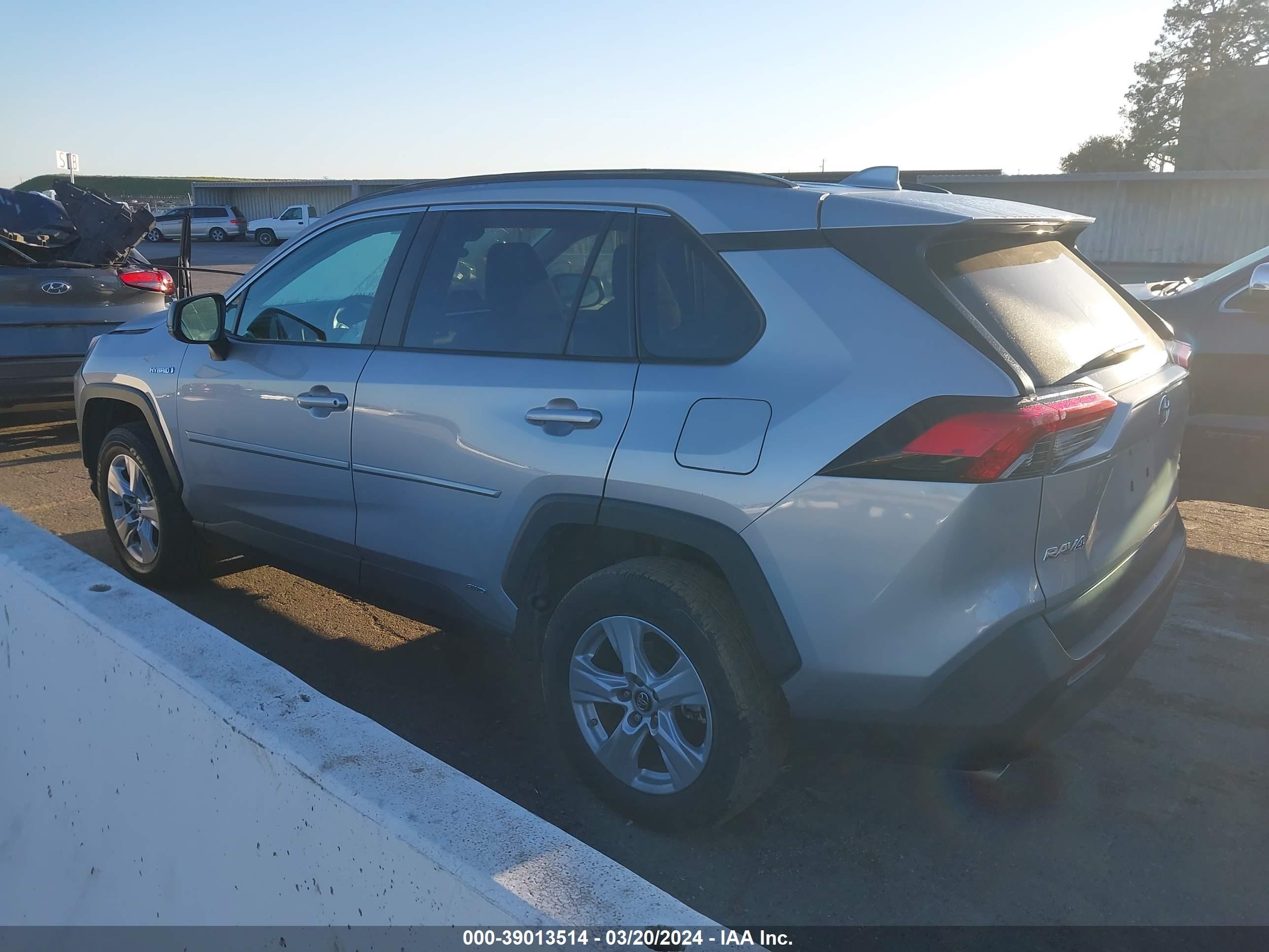 Photo 2 VIN: 2T3LWRFV6KW022893 - TOYOTA RAV 4 