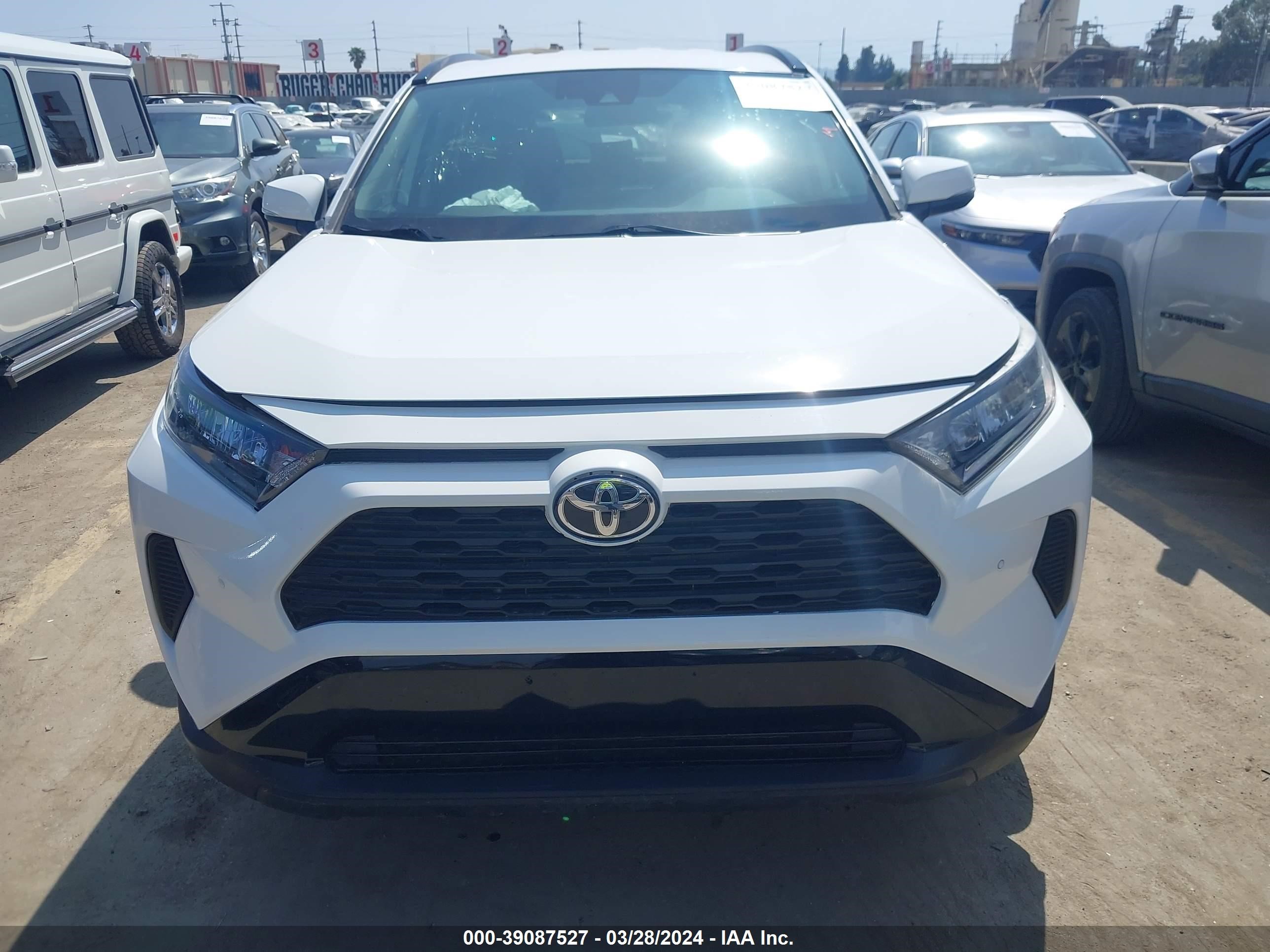 Photo 13 VIN: 2T3MWRFV4KW003179 - TOYOTA RAV 4 