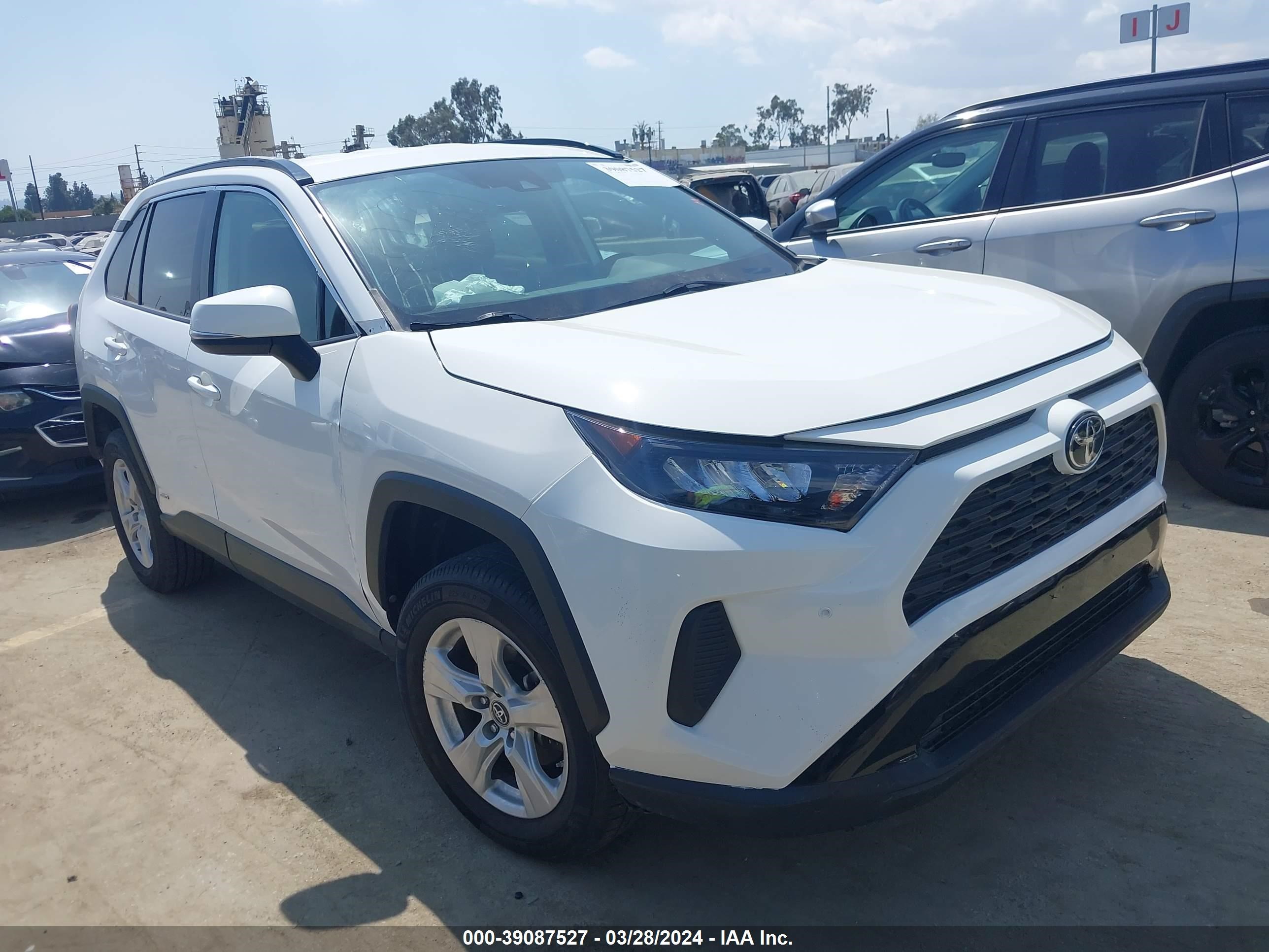 Photo 2 VIN: 2T3MWRFV4KW003179 - TOYOTA RAV 4 