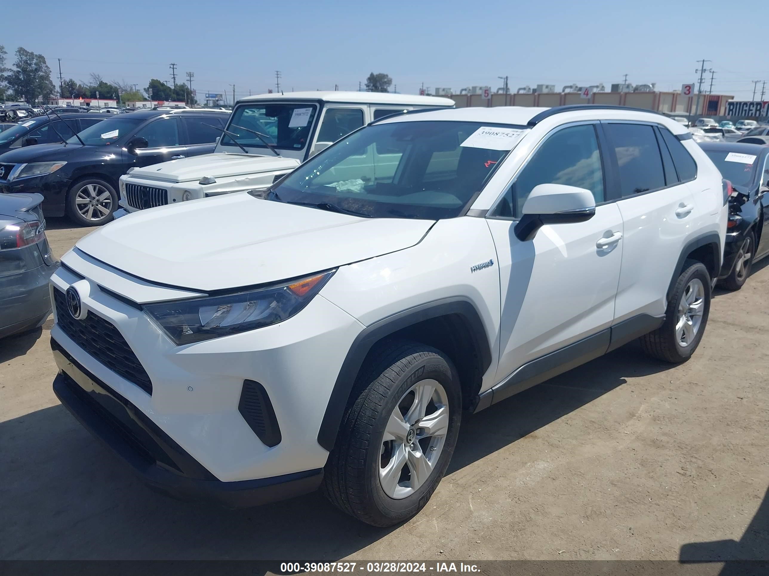 Photo 3 VIN: 2T3MWRFV4KW003179 - TOYOTA RAV 4 