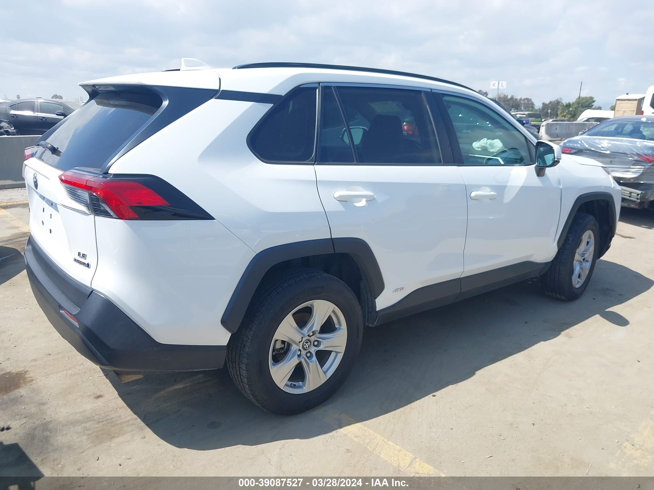 Photo 5 VIN: 2T3MWRFV4KW003179 - TOYOTA RAV 4 