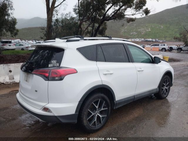 Photo 3 VIN: 2T3NFREV1GW258742 - TOYOTA RAV4 