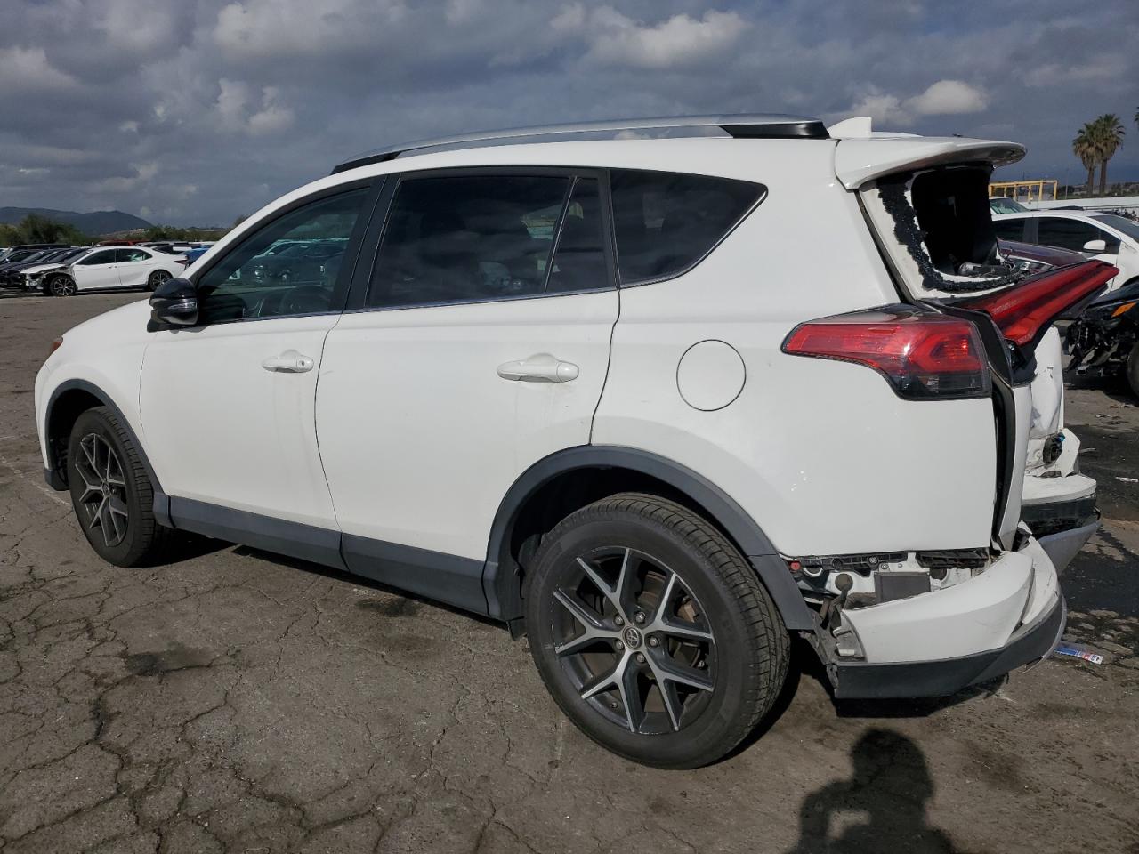 Photo 1 VIN: 2T3NFREV3GW301171 - TOYOTA RAV 4 