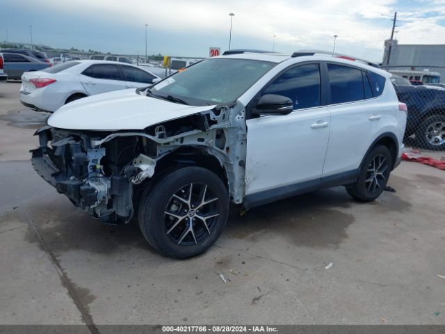 Photo 1 VIN: 2T3NFREV4JW451779 - TOYOTA RAV4 