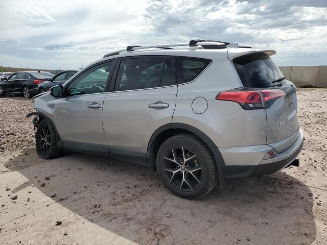 Photo 1 VIN: 2T3NFREV8JW415853 - TOYOTA RAV4 SE 