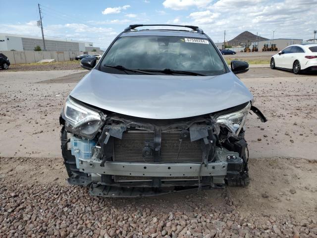 Photo 4 VIN: 2T3NFREV8JW415853 - TOYOTA RAV4 SE 